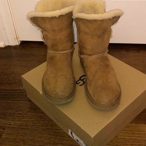 Women Ugg Bailey Button Bow Boots